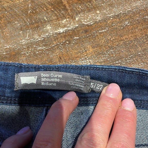 Levi’s  size 27 jeans - Picture 2 of 4